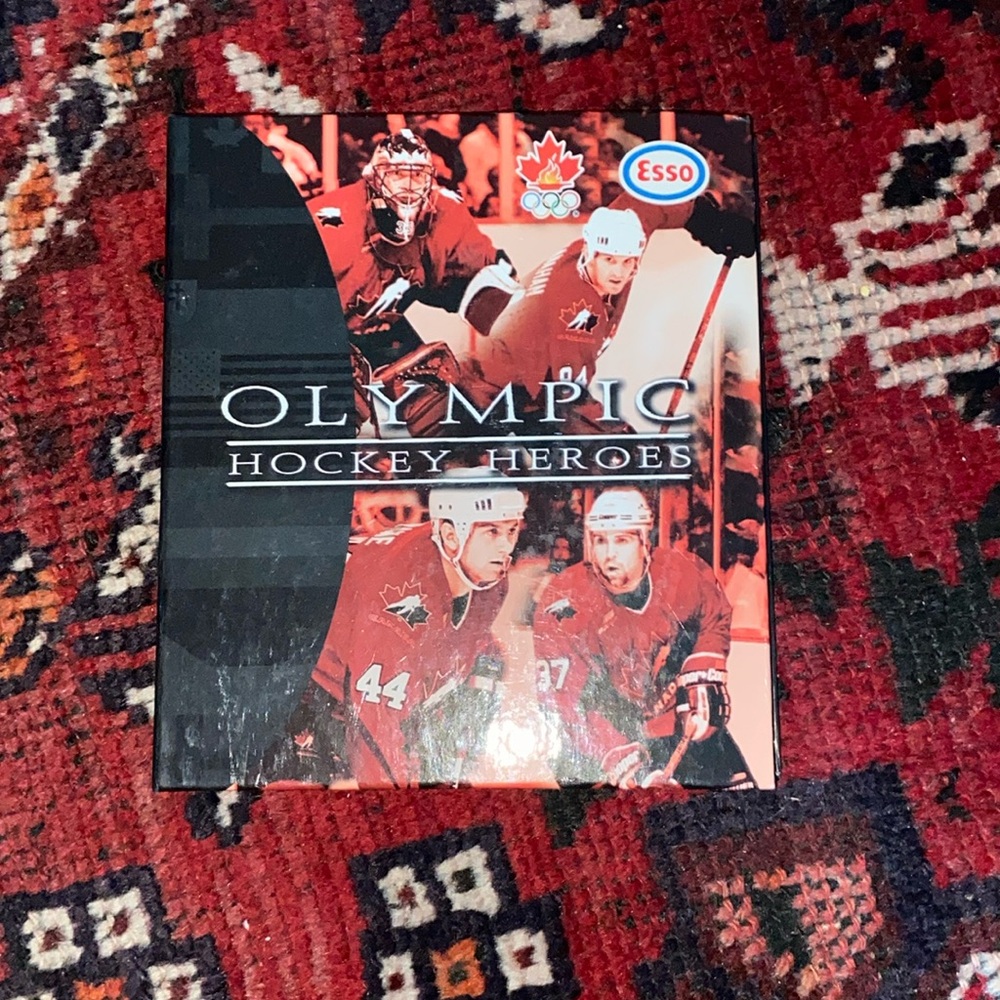 2 Binders With Set of Esso Olympic Hockey Heroes Pages